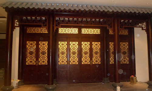 荣昌传统仿古门窗浮雕技术制作方法